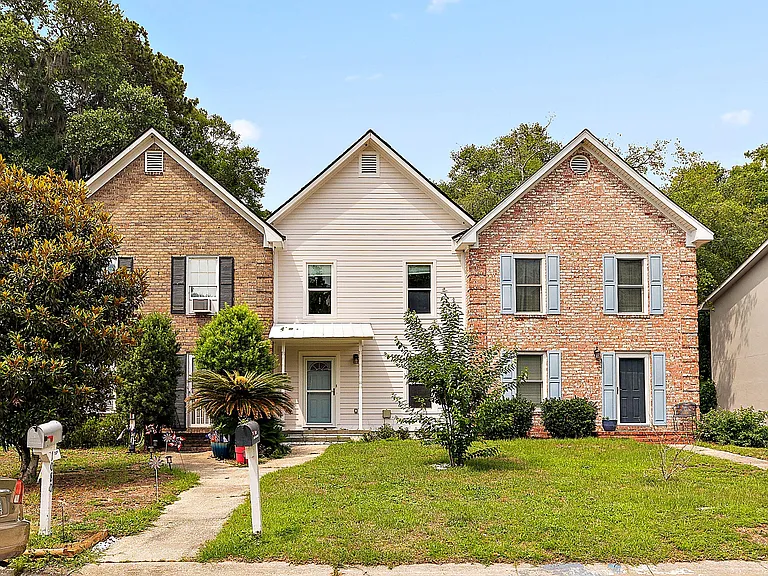 1082 S Shadow Dr — Photo 1