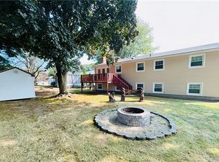 98 Sheffield Rd, Cranston, RI 02920