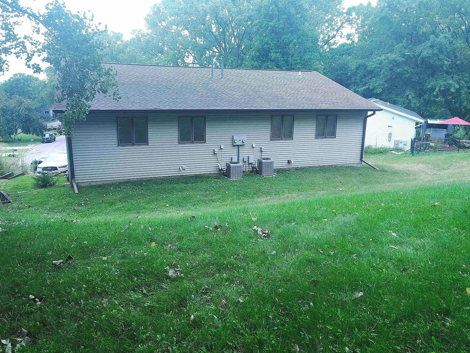 3 bed, 2.0 bath, 1292 sqft, $1,800 — Photo 3