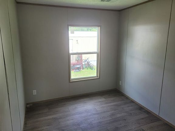 3rd image of 1400 Banana Rd #119