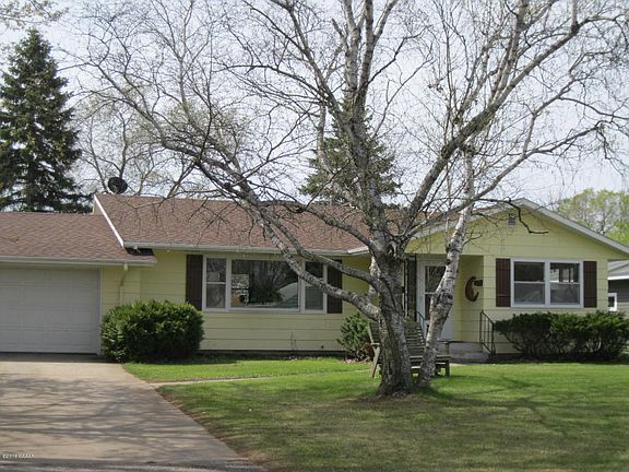 5th image of 608 17th Ave W