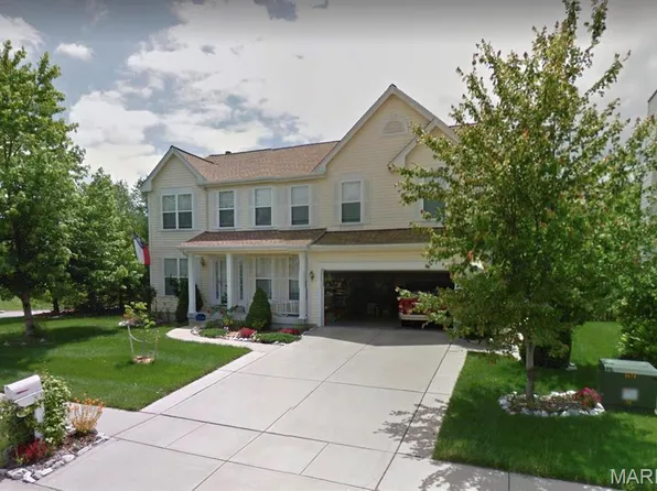 930 Holliday Dr, Fairview Heights, IL 62208