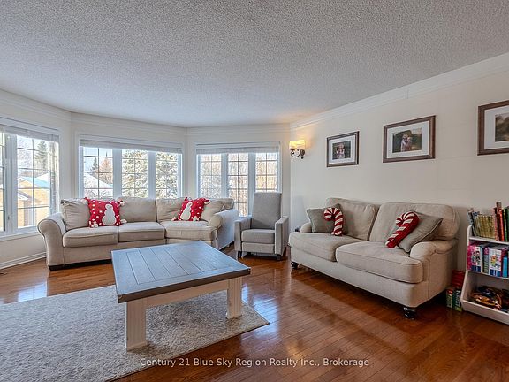 5th image of 36 Kenwood Hills Dr