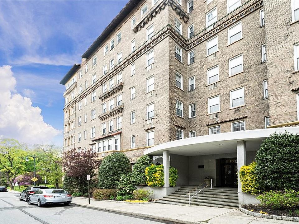1st image of 16 N Chatsworth Avenue #412