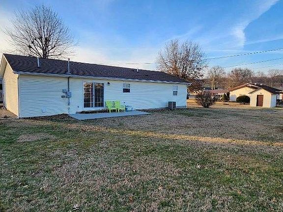 5th image of 390 Township Road 1161
