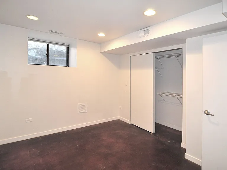 649 N Wolcott Ave #1S — Photo 8
