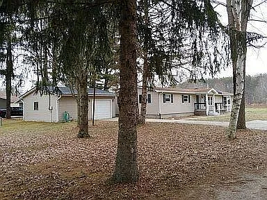 3989 Foster Rd photo 1