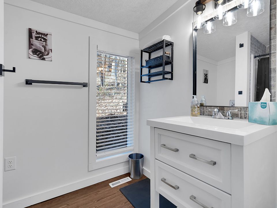 16th image of this home