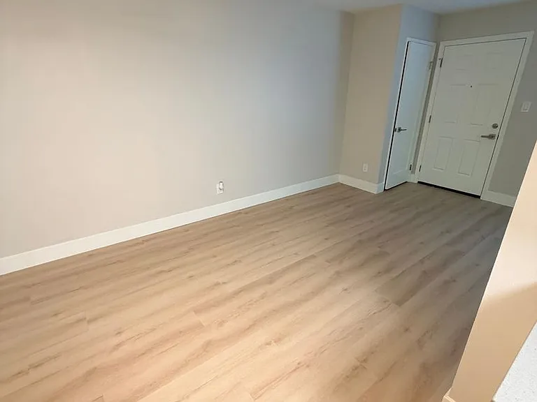 Providence House Apartments — Photo 12