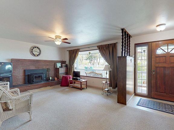 3rd image of 3611 W John Day Ave