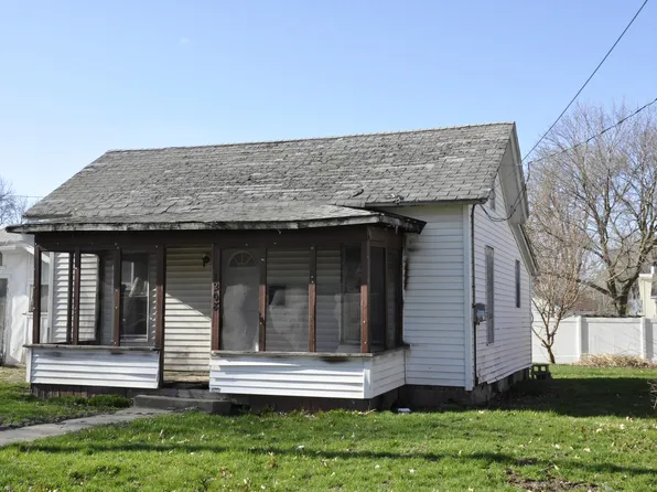 1208 E Bronson St, Streator, IL 61364
