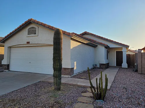 21464 N 29th Dr Photo 1