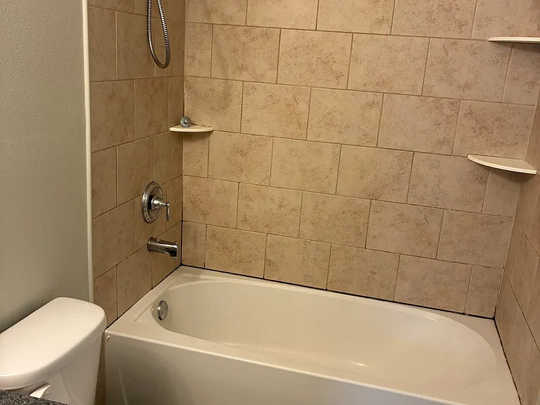 4112 56th Avenue Ter E — Photo 7