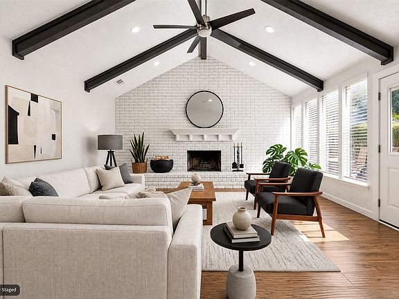 5th image of 615 Country Green Ln