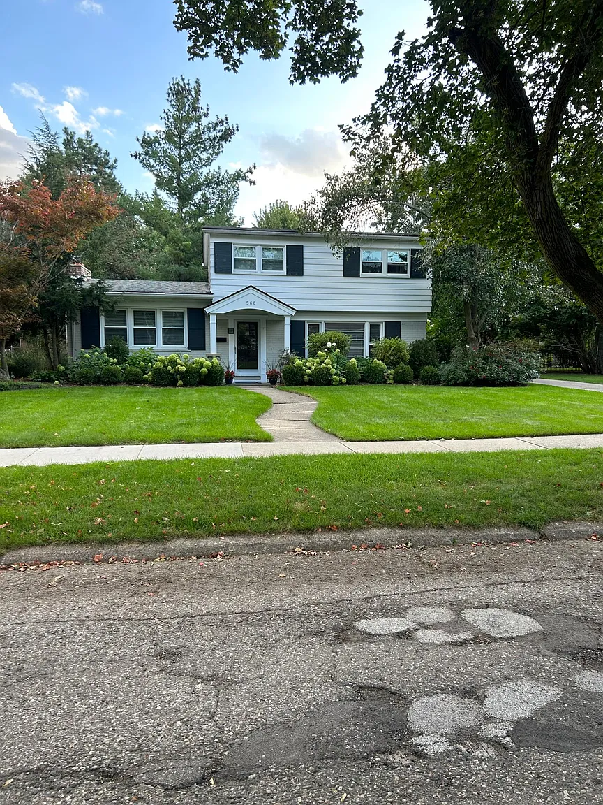 560 S Cranbrook Cross Rd photo 1