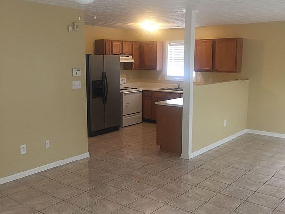 4th image of 194 Patterson Close Ct #21