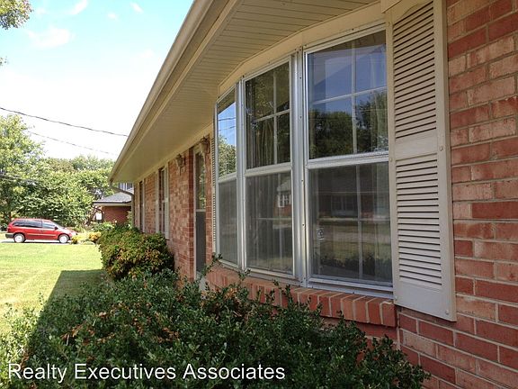 2nd image of 1414 Anderson Ave