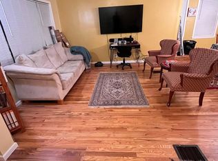 4945 W Strong St #1, Chicago, IL 60630