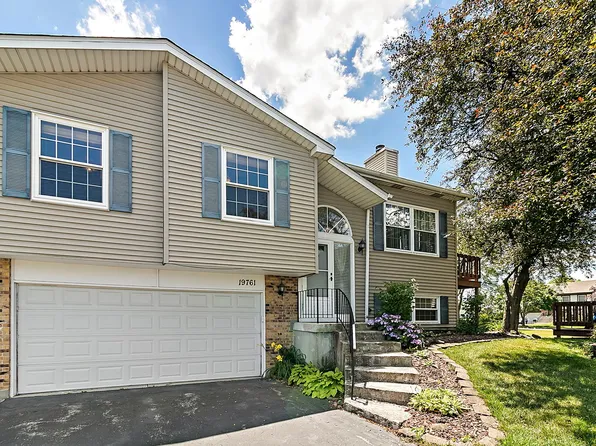 19761 S Edinburgh Ln, Frankfort, IL 60423