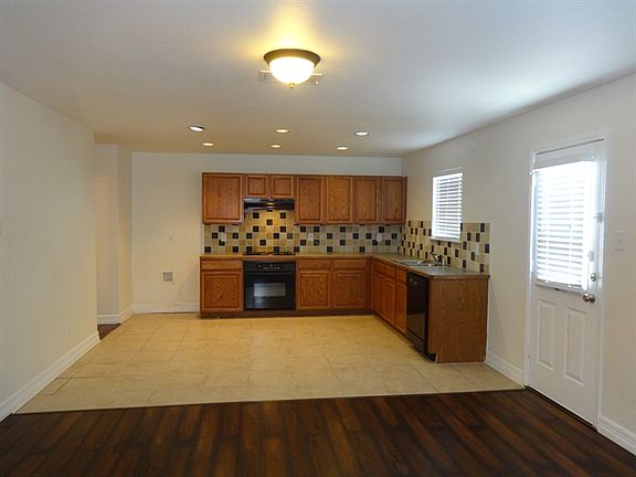 5th image of 2219 Terrell Dr