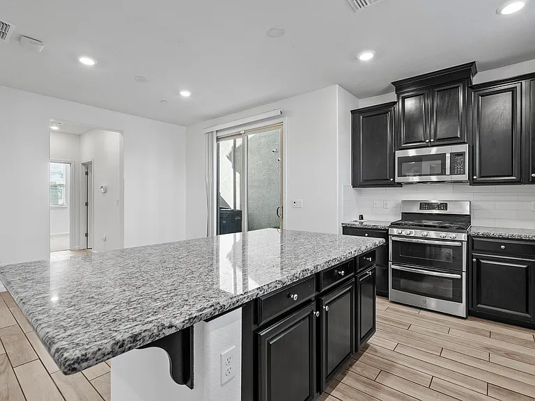 7514 Clear Lake Aly — Photo 10