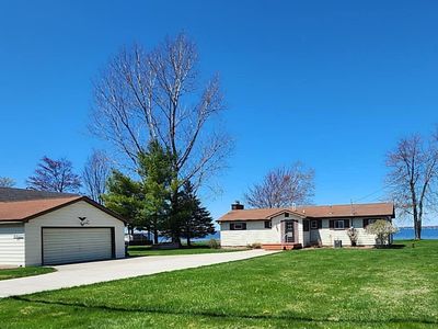 3113 Long Point Dr, Houghton Lake, MI, 48629