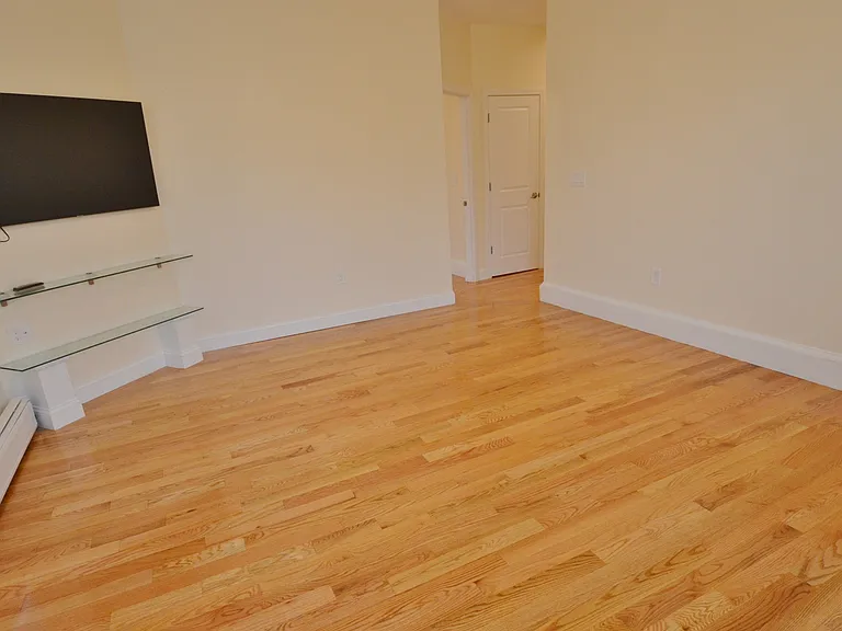 35 Brookline St #17 — Photo 12