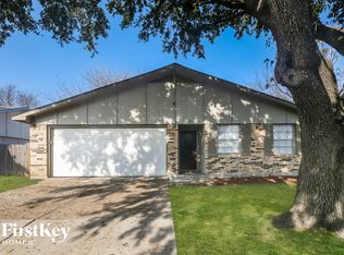6217 Pine St, Rowlett, TX 75089