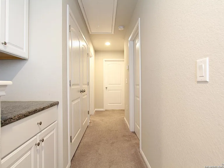 10431 Legacy Hl — Photo 8