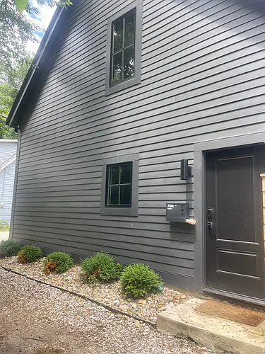 704 N Highland Ave #CARRIAGE HOUSE Photo 1 704 N Highland Ave #CARRIAGE HOUSE Photo 1