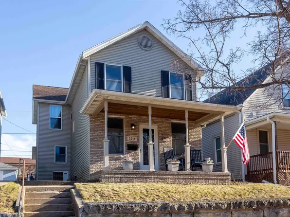 2214 Rhomberg Ave, Dubuque, IA 52001