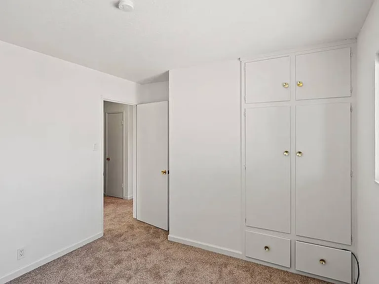 5515 Pennsylvania Blvd — Photo 12