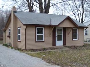 1124 Maple Ave, Madison, OH 44057