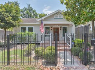 1032 Peddie St, Houston, TX 77009