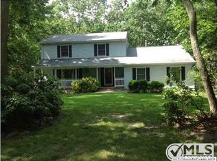 18 Holly Hill Dr, New Egypt, NJ