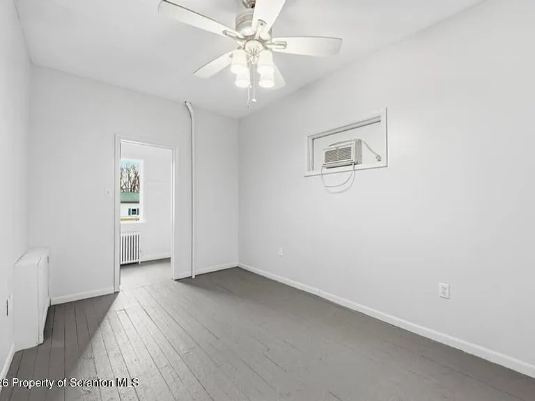 1413 Bulwer St #1 — Photo 10
