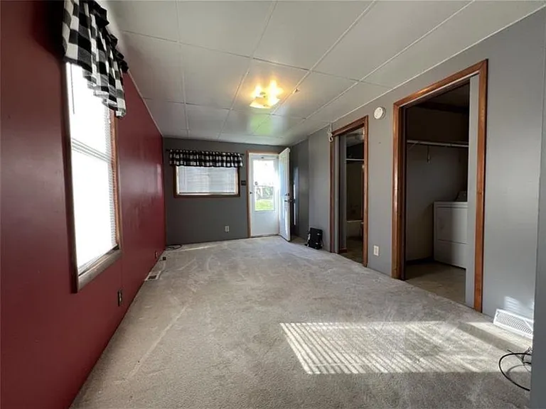 58 Prospect St — Photo 2