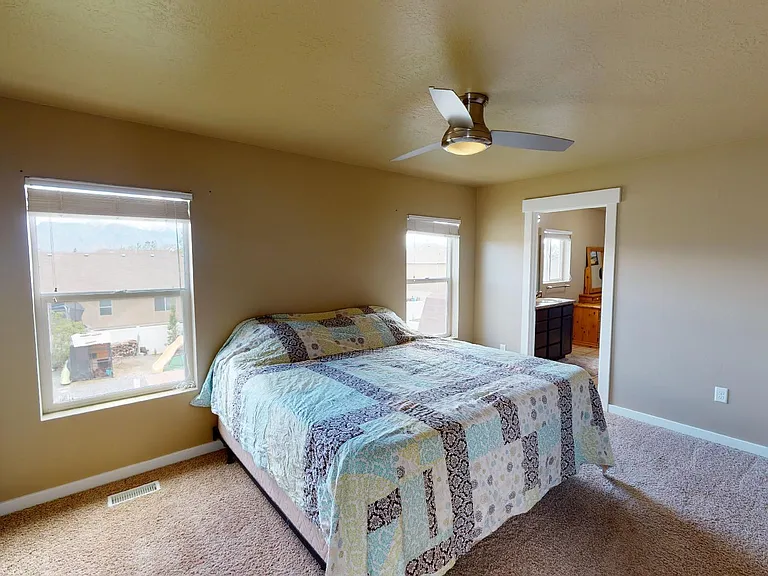 531 S Willow Xing — Photo 12