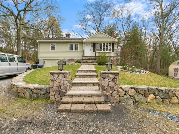 1 Beech Ct, Wilmington, MA 01887