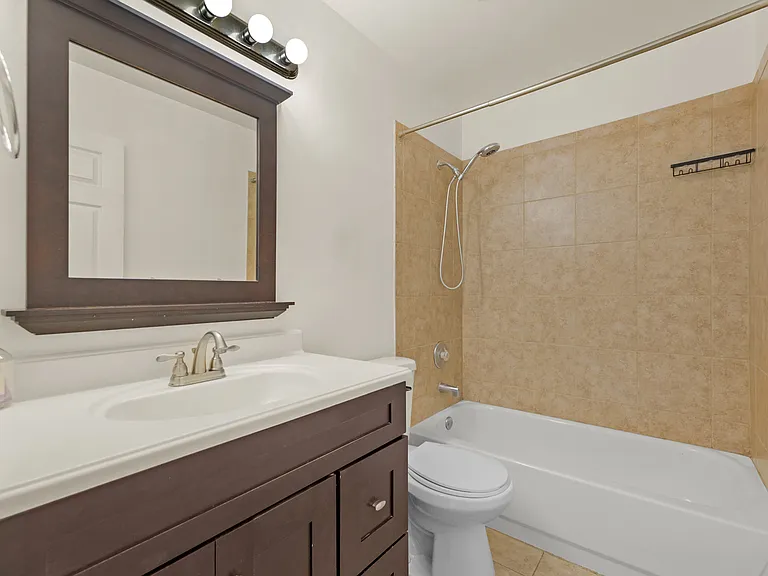 1201 35th Ct SE — Photo 13