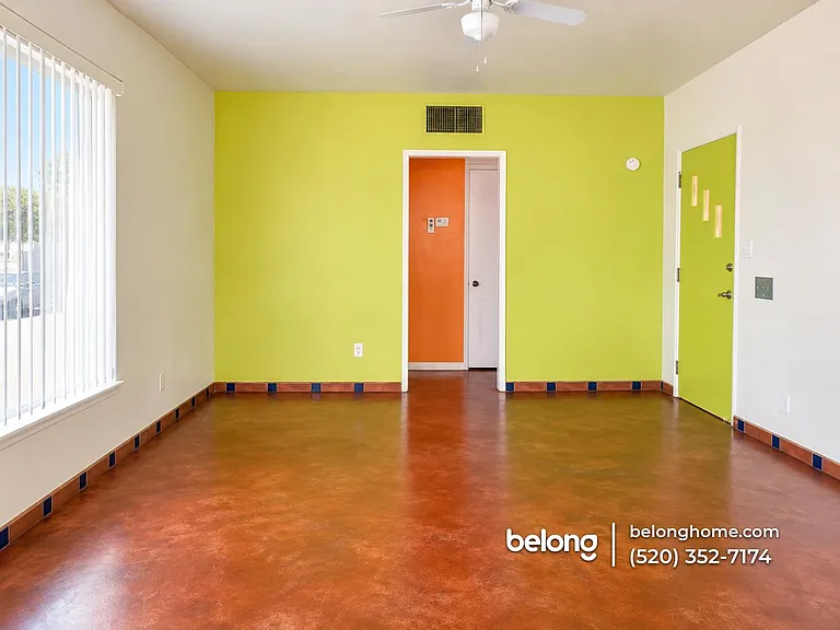2128 E 9th St — Photo 3