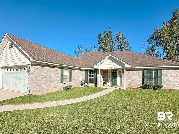 2nd image of 409 Wisteria Ln