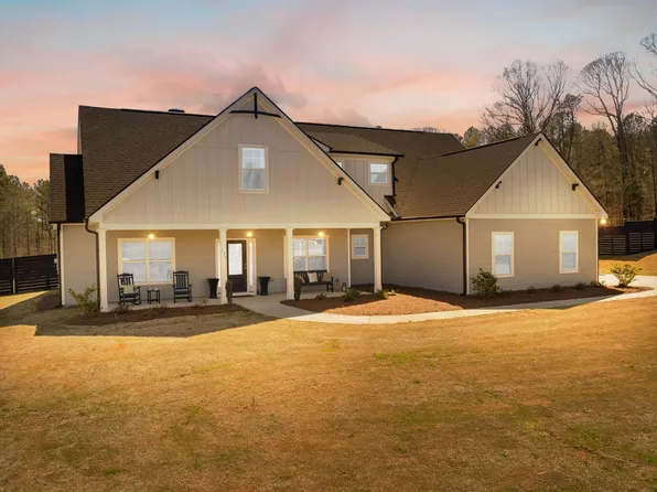 132 Bluff Mill Farms Dr, Senoia, GA 30276