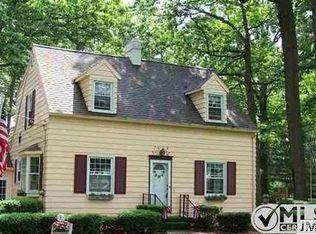 2409 Foote Manor Dr, Jackson, MI 49203