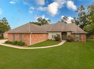 26241 Whispering Pines Ave, Denham Springs, LA 70726