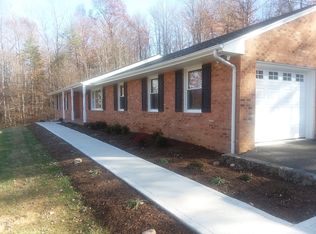 181 Woodridge Rd, Troutville, VA 24175