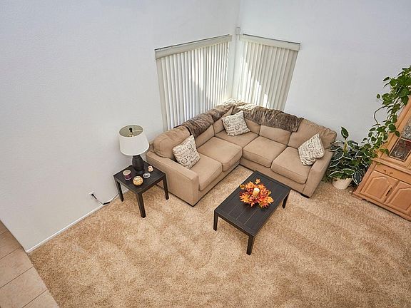 5th image of 14410 La Crescenta Ave