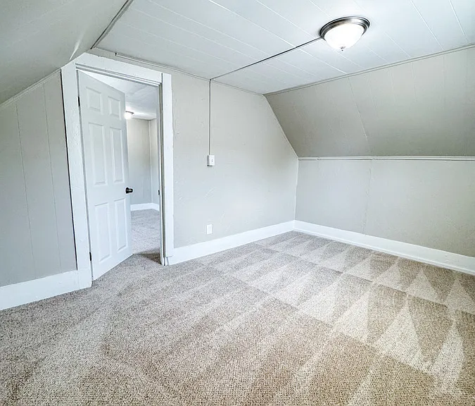 1338 Alpine Ave NW — Photo 42
