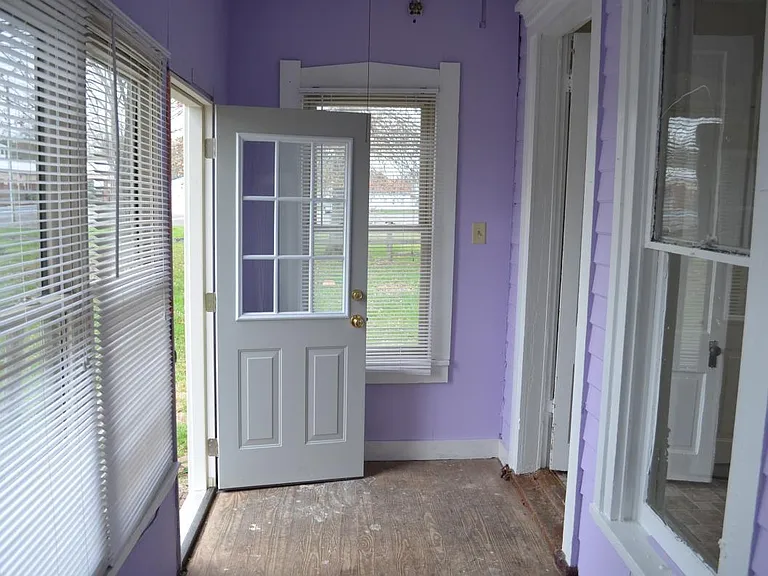 5371 State St — Photo 18