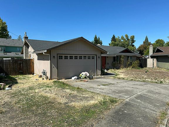 3rd image of 133 Le Roy Cir